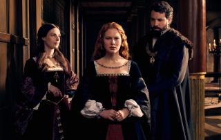 Catherine Parr (Jessica Raine), Elizabeth I (Alicia von Rittberg) & Thomas Seymour (Tom Cullen) in Becoming Elizabeth_(image courtesy STARZ)