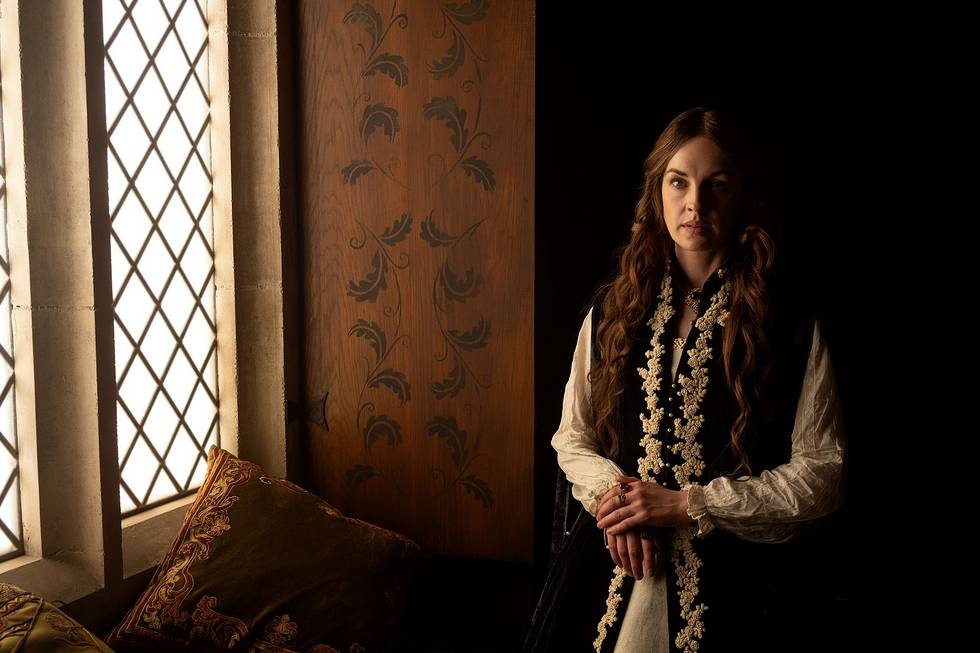 Catherine Parr (Jessica Raine) in Becoming Elizabeth (image courtesy STARZ)